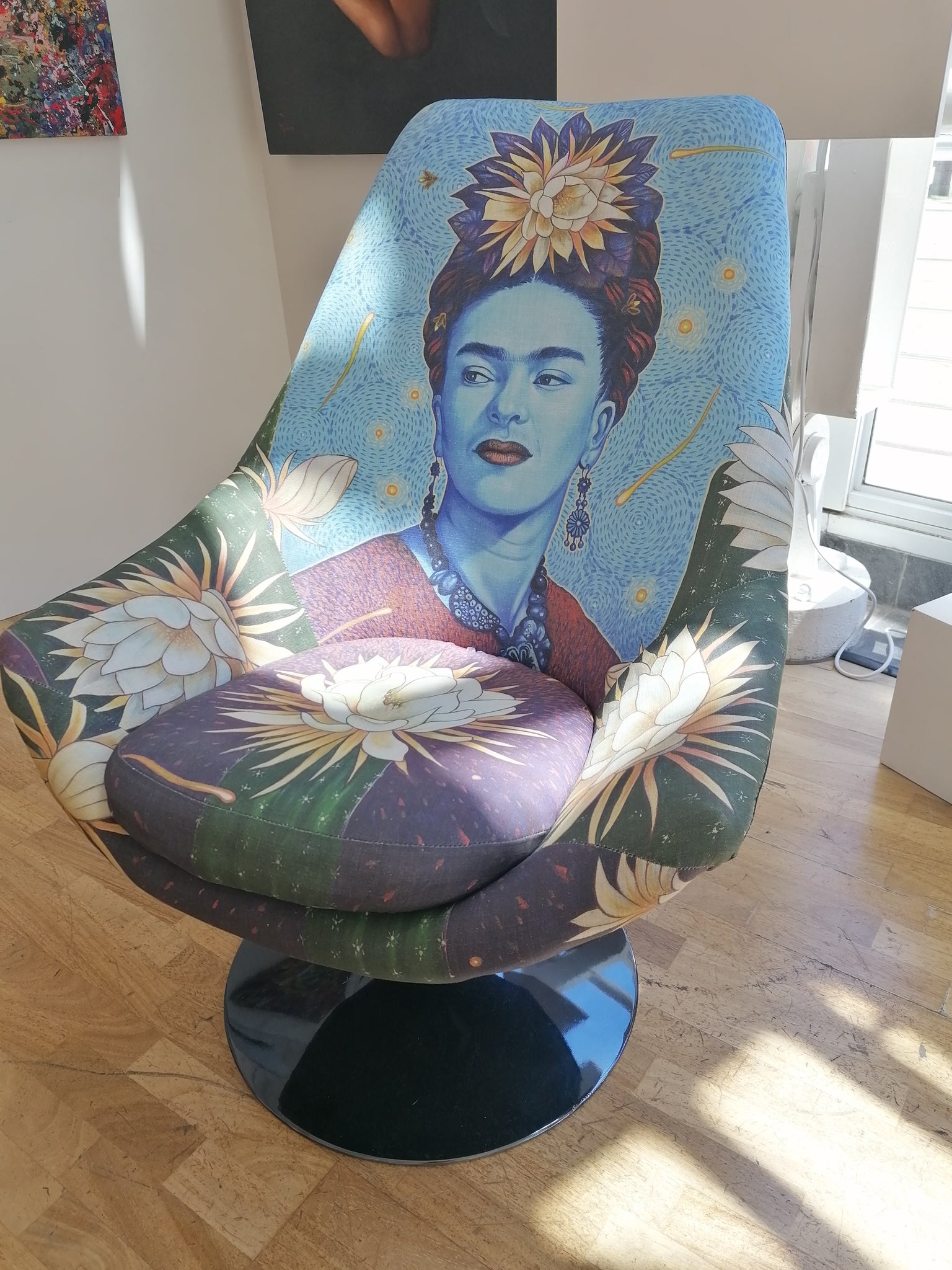 Swivel chair Frida